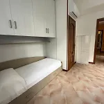 Будинок відпочинку Con Giardino E Posto Auto