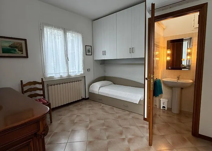 Con Giardino E Posto Auto *