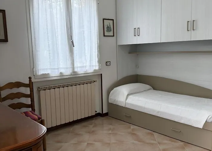 Con Giardino E Posto Auto 度假居 *