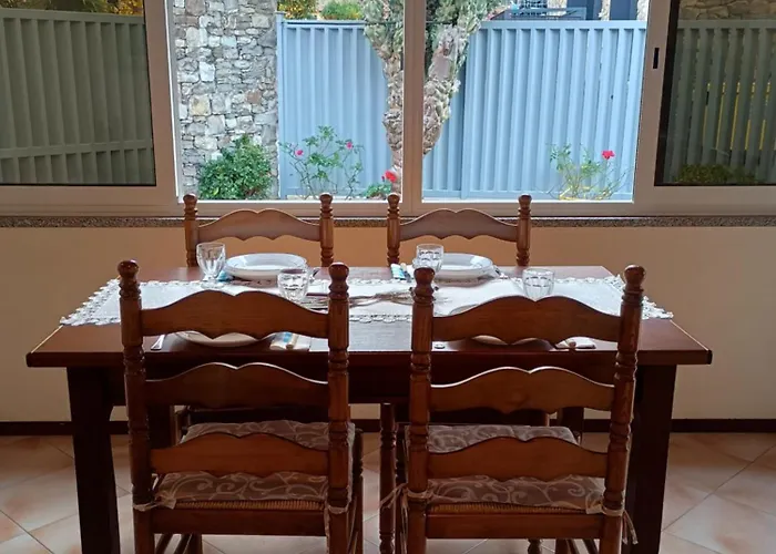 Con Giardino E Posto Auto