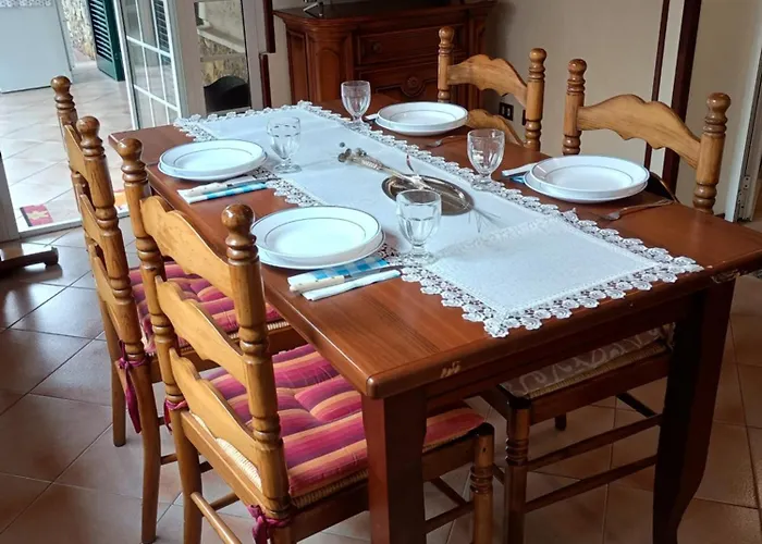 度假居 Con Giardino E Posto Auto *