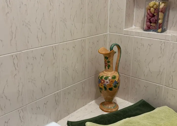 Con Giardino E Posto Auto *